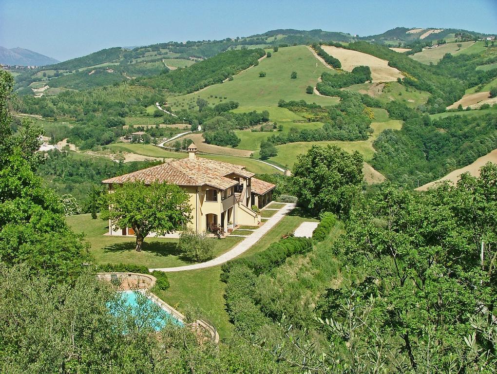 Agriturismo Castagna Alta Valfabbrica Exterior photo
